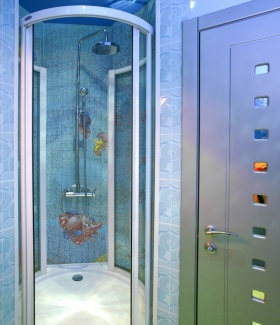 сантехника в интерьере ванной с ремонтом в Современном стиле дизайнер Анна Исупова (Киров)