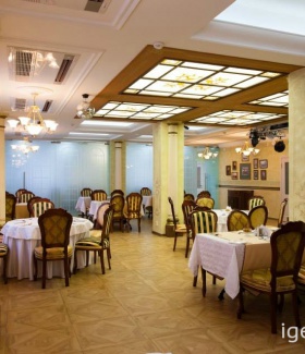 кафе/бар/ресторан в Русском стиле, в стиле модерн с подсветкой автор интерьера Дмитрий Никитин (Киров)