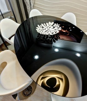 встроенный светильник, кресла в интерьере кухни в Современном стиле автор Антон Лалетин
